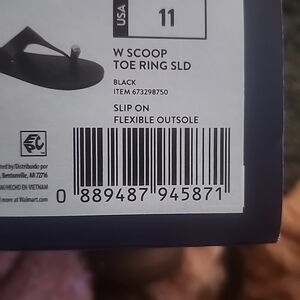 Scoop NYC Black Slip-On Toe Ring Flats